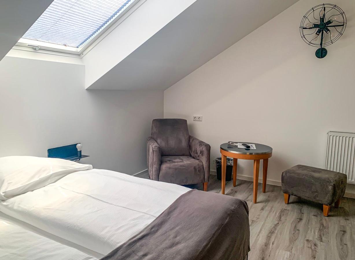 Prima Inn Unterkunft Direkt Ueber Der "Bar Am Minimax" Neuruppin Eksteriør billede